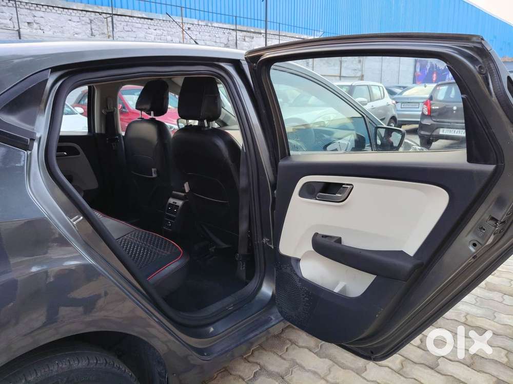 Tata Altroz Xz, 2022, Petrol