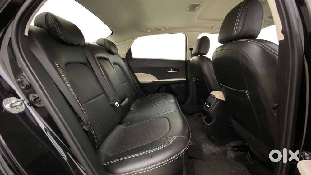 Hyundai Verna 1.5 Sx (o) Ivt, 2023, Petrol