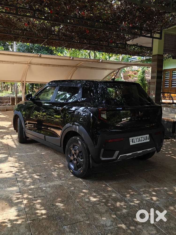 Xuv 3xo Mx3 Black Colour