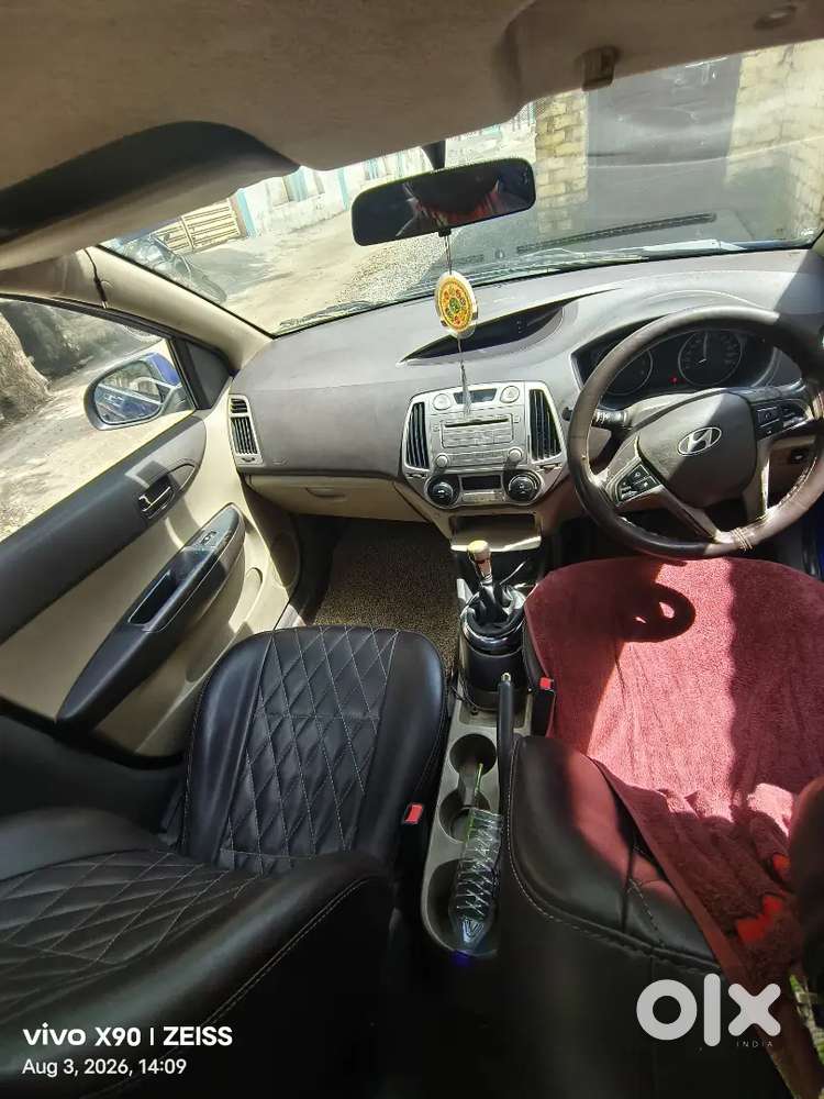 Hyundai I20 2011 Cng $ Petrol 100000 Km Driven
