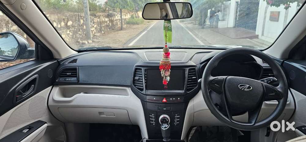 Mahindra Xuv300 Turbosport W4, 2022, Petrol