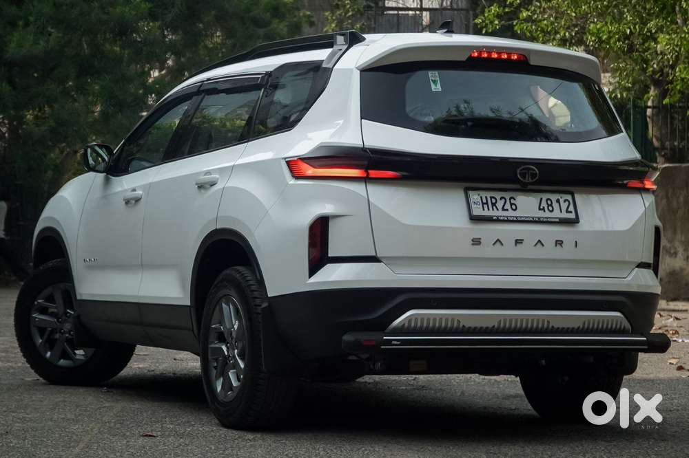 Tata Safari Pure Plus S Dark Edition At, 2025, Diesel