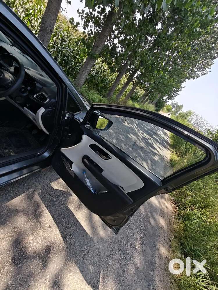 Tata Altroz 2021 Petrol Good Condition