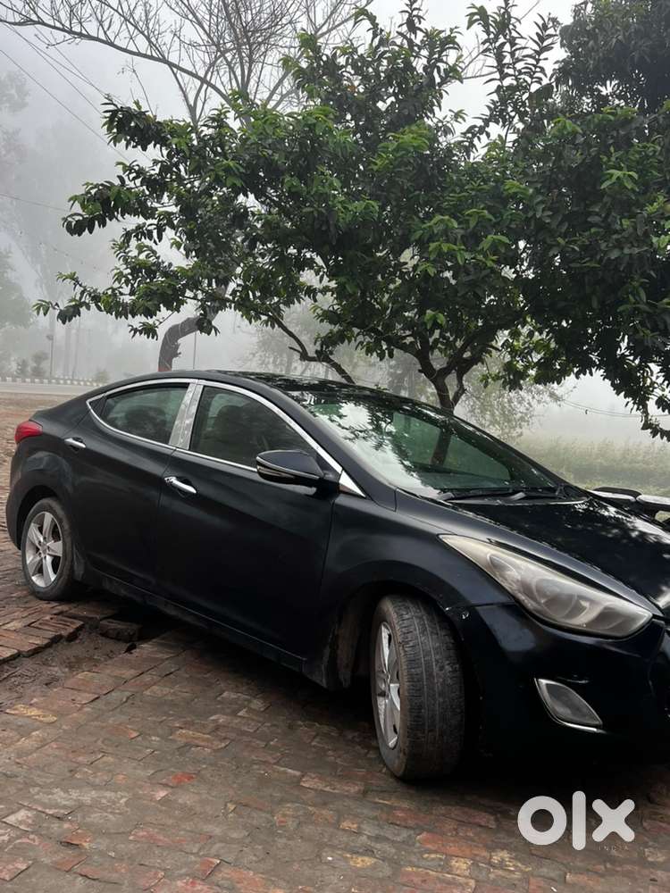 Hyundai Elantra Petrol 2014