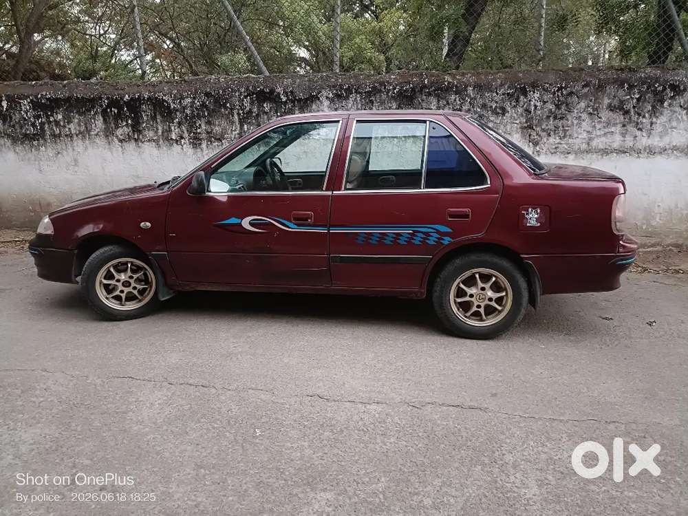 Maruti Suzuki Esteem 2006