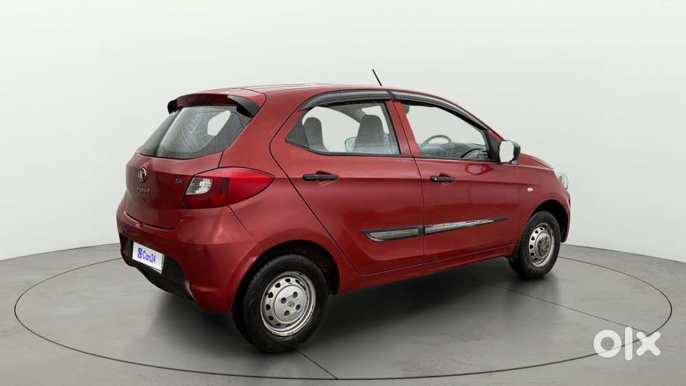 Tata Tiago 1.2 Revotron Xm, 2018, Petrol