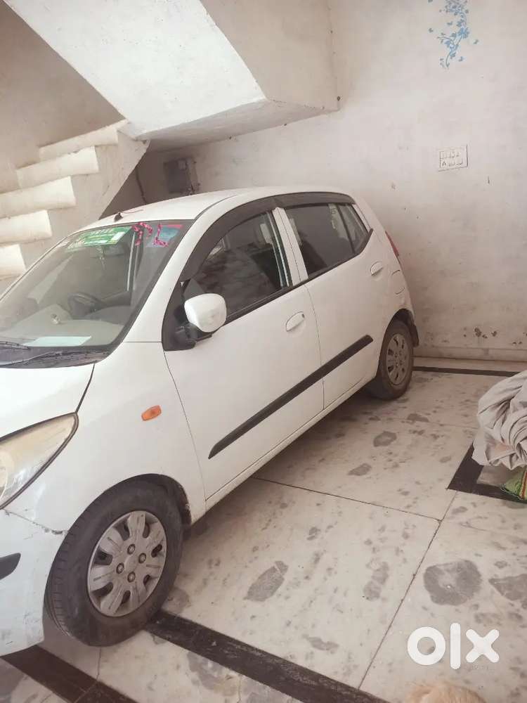 बहुत अच्छी गाड़ी है इंजन लाइन से मेरी घर तक की गारंटी है इंजन लाइन से