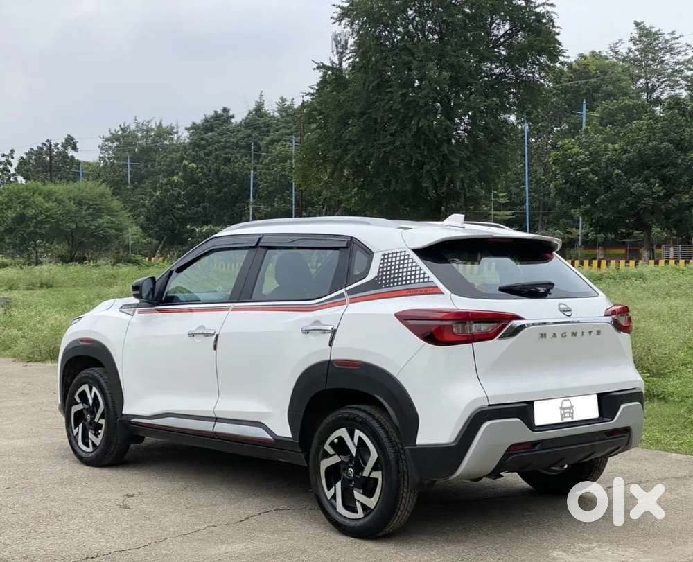 Nissan Magnite 1.0 Xv Red Edition, 2022, Petrol