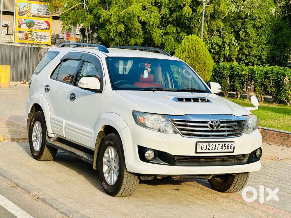 Toyota Fortuner 3.0 4x4 Manual, 2012, Diesel