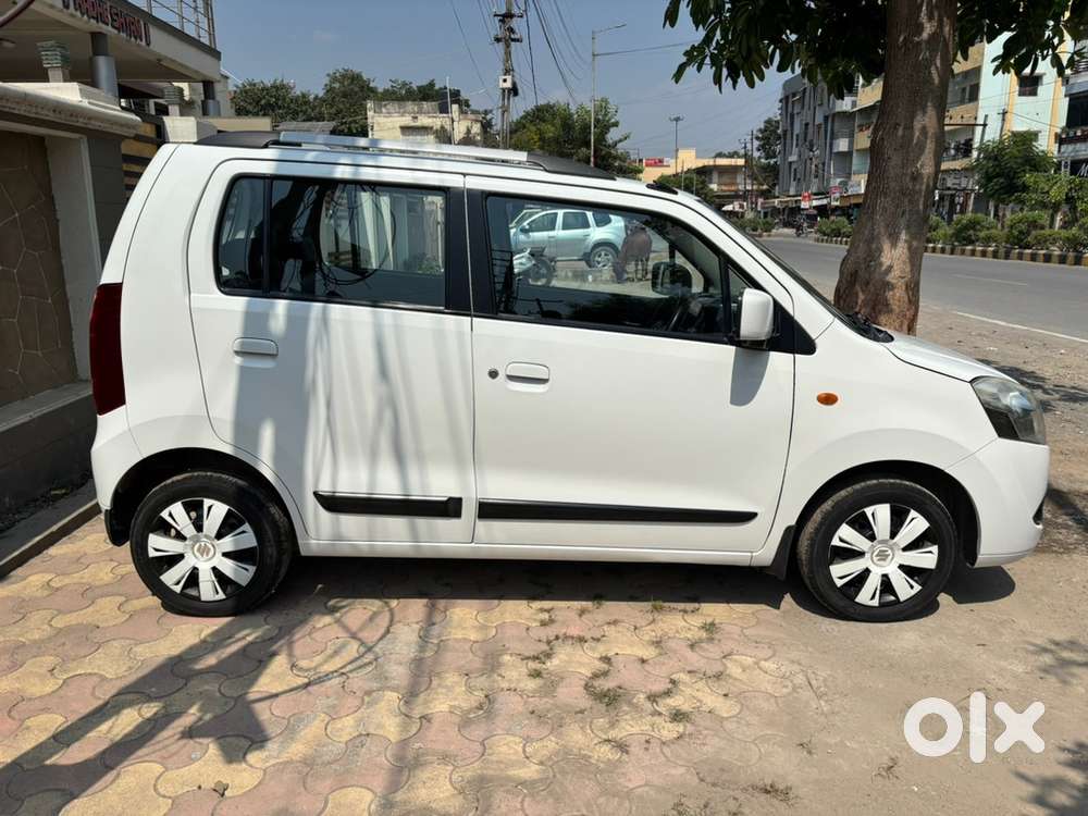 Maruti Suzuki Wagon R Vxi Abs Airbag