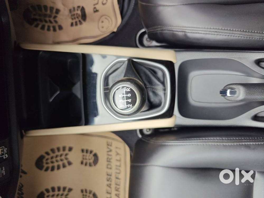 Honda City 1.5 V 5th Gen I-vtec Mt, 2022, Petrol