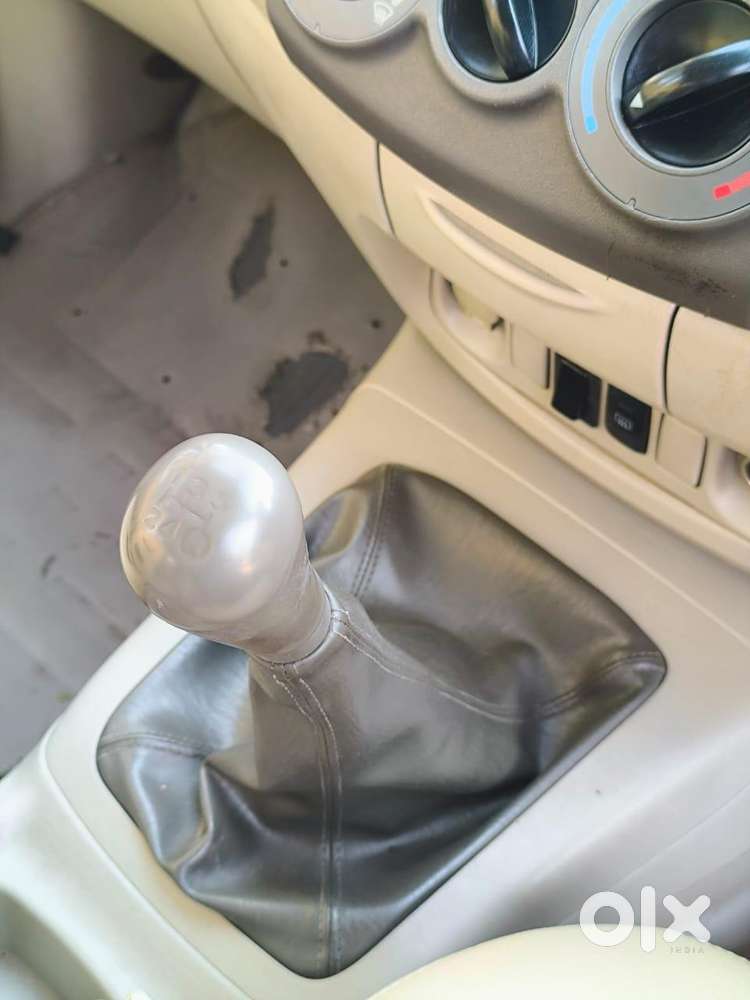 Toyota Innova 2.5 Vx 8 Str, 2010, Diesel