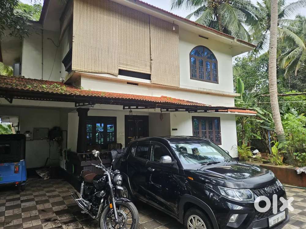 Mahindra Kuv 100 2017 Model