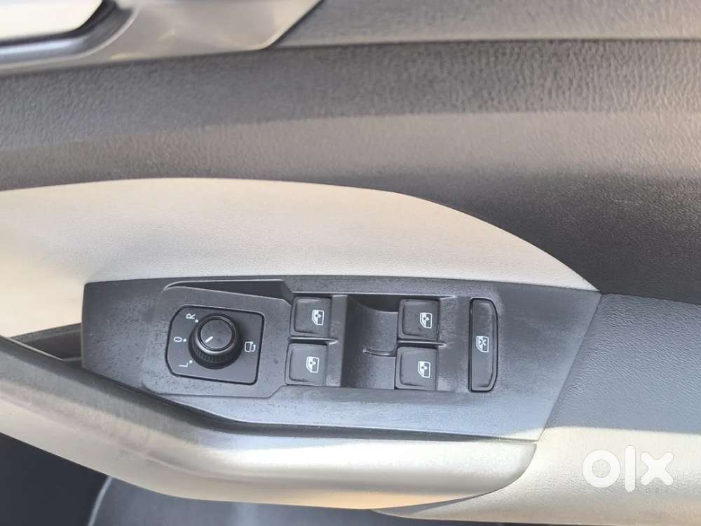 Volkswagen Taigun, 2025, Petrol
