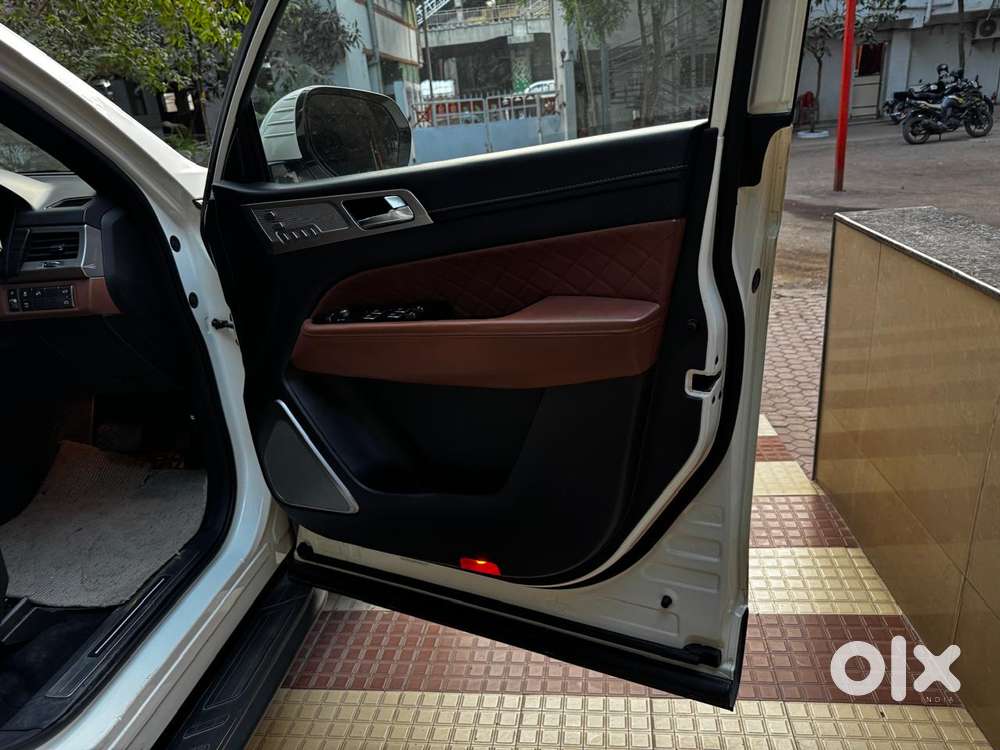 Mahindra Alturas G4 4wd At, 2019, Diesel