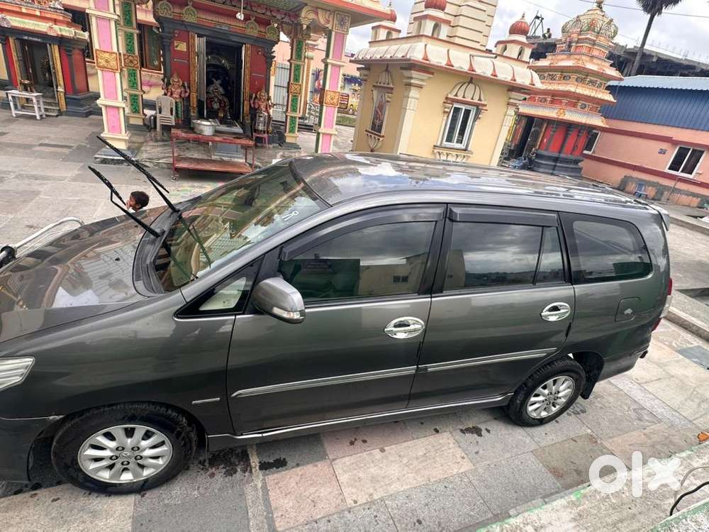 Toyota Innova 2013 Diesel Well Maintained