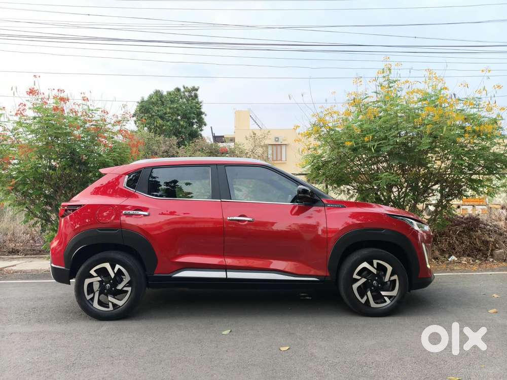 Nissan Magnite 1.0 Xv Premium, 2023, Petrol