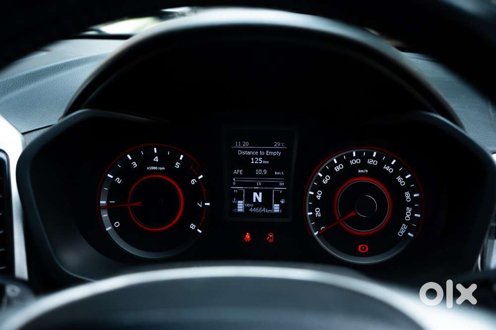 Mahindra Xuv300 W8 Option, 2020, Petrol