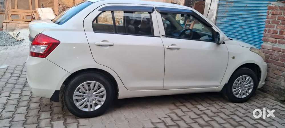 Maruti Suzuki Dzire 2017 Cng & Hybrids 74000 Km Driven