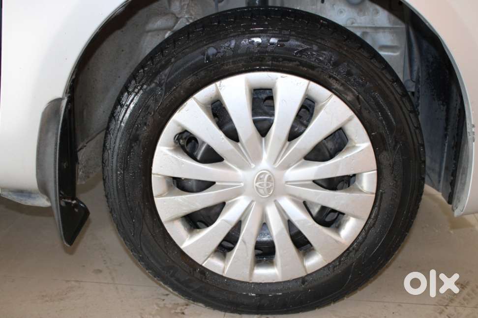 Toyota Etios Liva 2011-2012 G, 2011, Petrol