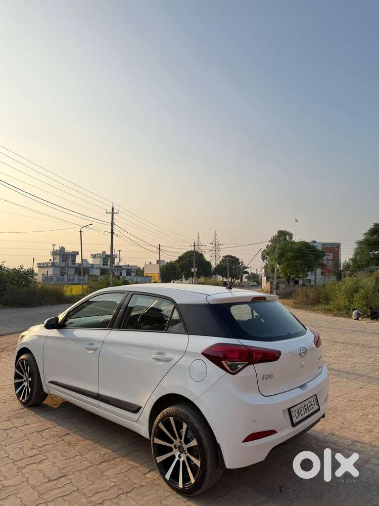 Hyundai I20 Petrol Spotz, 2015, Petrol