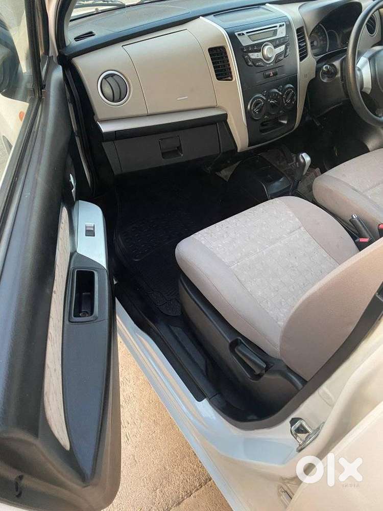 Maruti Suzuki Wagon R Vxi Amt1.2, 2016, Petrol