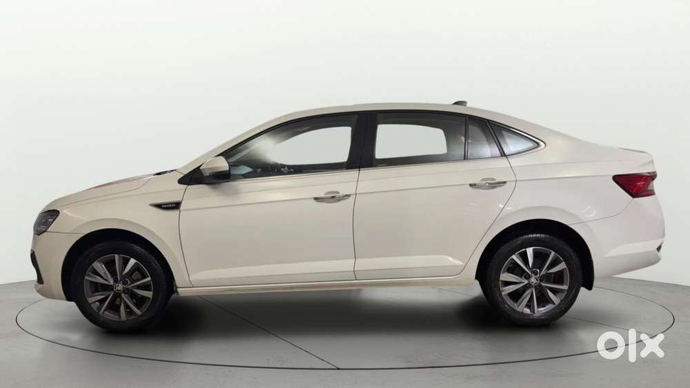 Skoda Slavia 1.0 Tsi Style At, 2023, Petrol