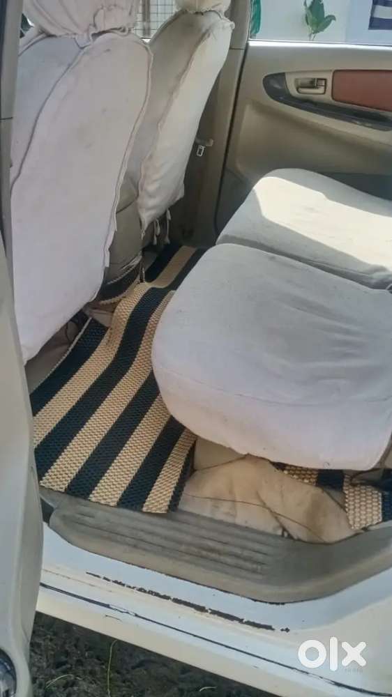 Toyota Innova 2010 Diesel Well Maintained