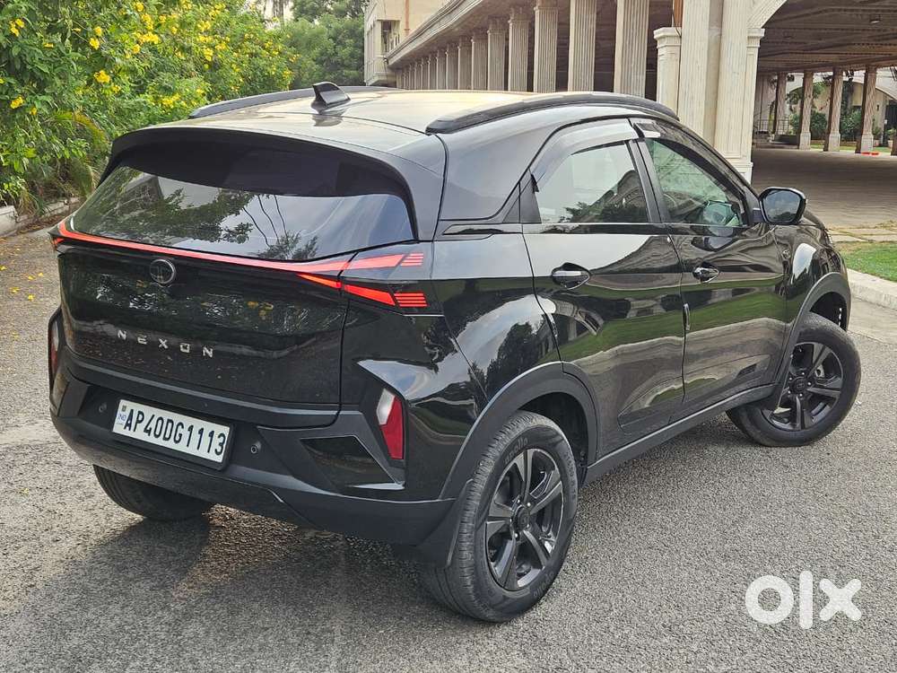 Tata Nexon Creative Plus 1.2 Petrol 6mt Dark Edition, 2024, Petrol
