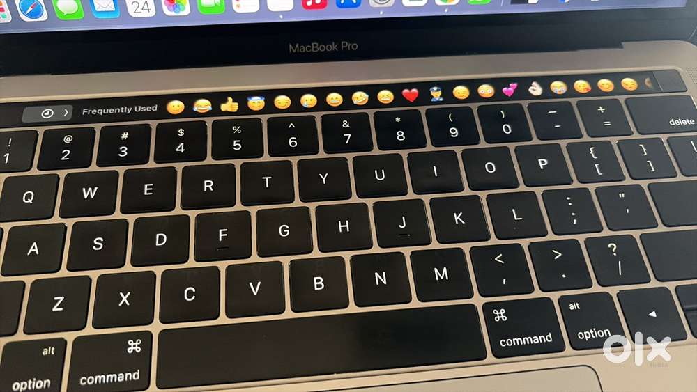 Mac book pro 13 inch