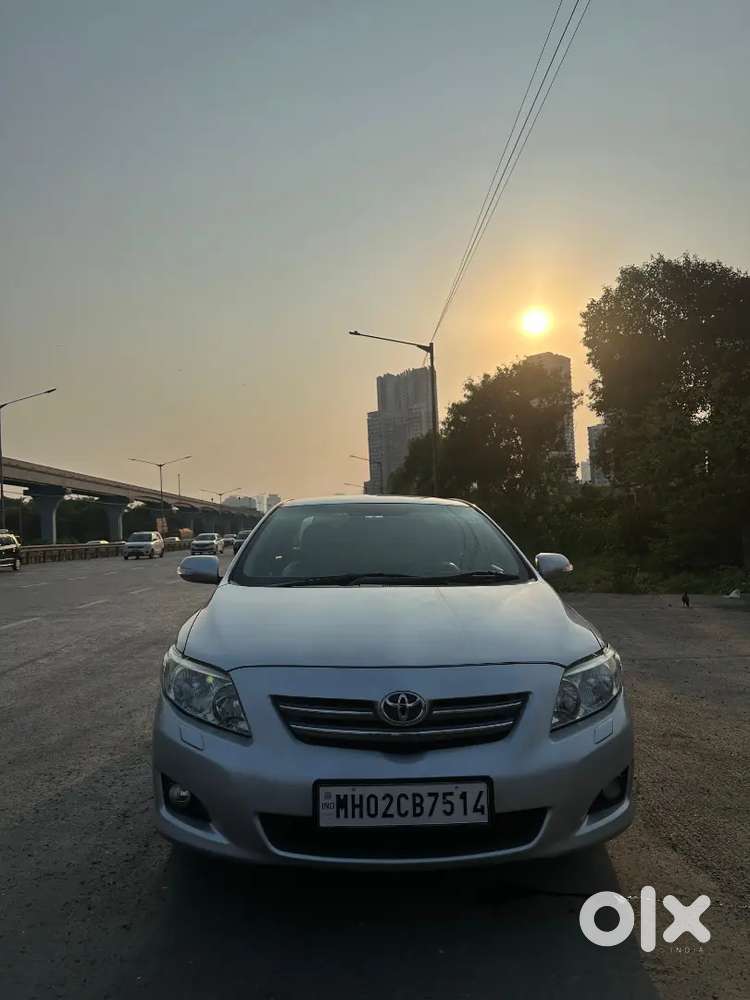 Toyota Corolla Altis 2011 Car