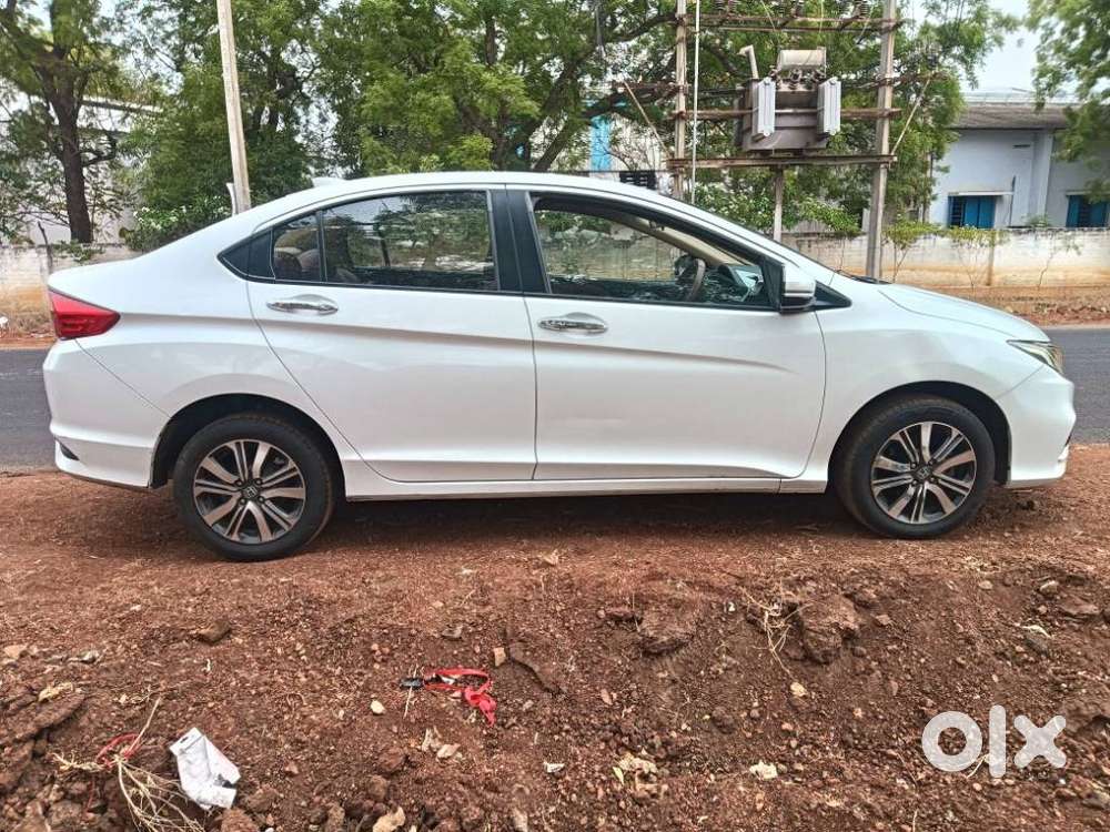 Honda City I-vtec V, 2022, Petrol