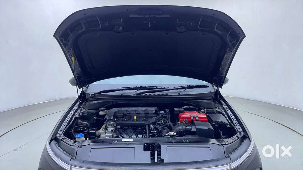 Hyundai Verna 1.5 Sx Ivt, 2023, Petrol