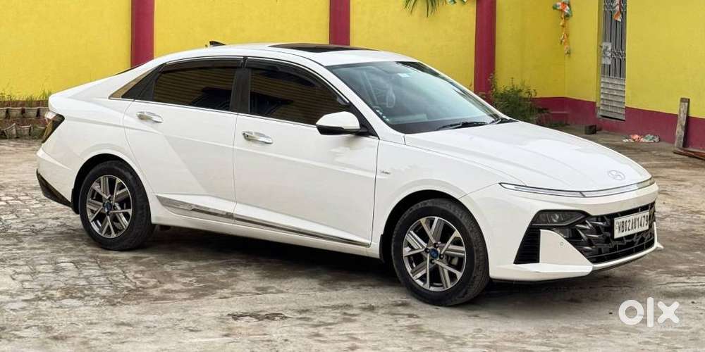 Hyundai Verna 1.5 Sx (o) Ivt, 2023, Petrol