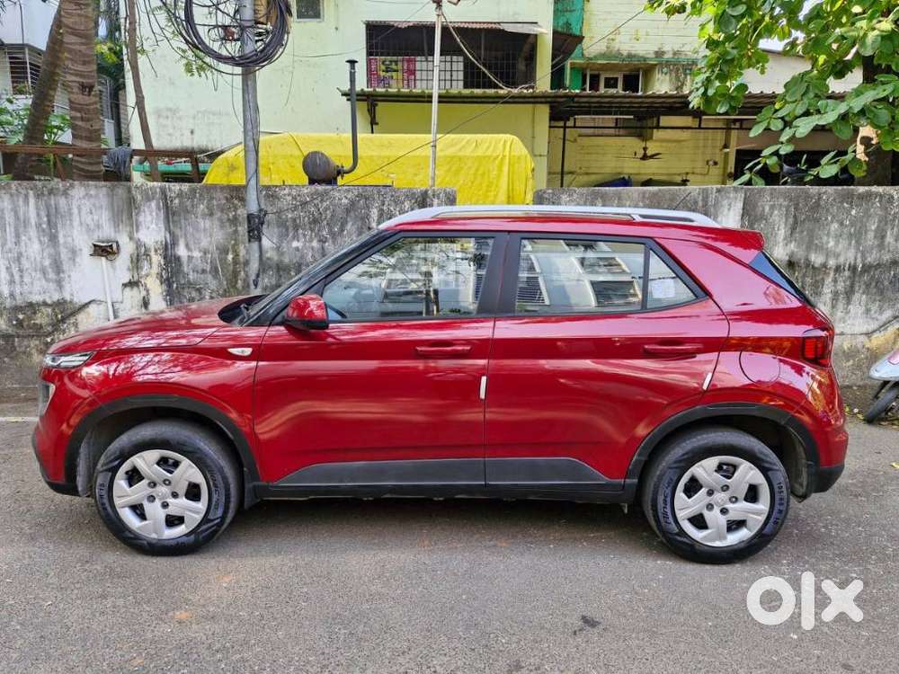 Hyundai Venue 1.2 S (o), 2021, Petrol