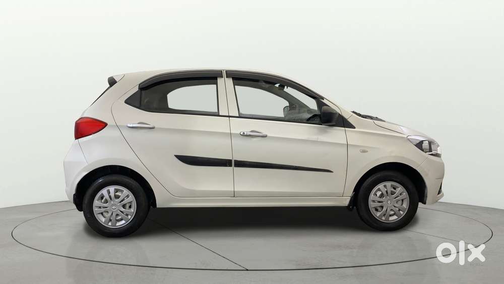 Tata Tiago 1.2 Revotron Xm, 2019, Petrol