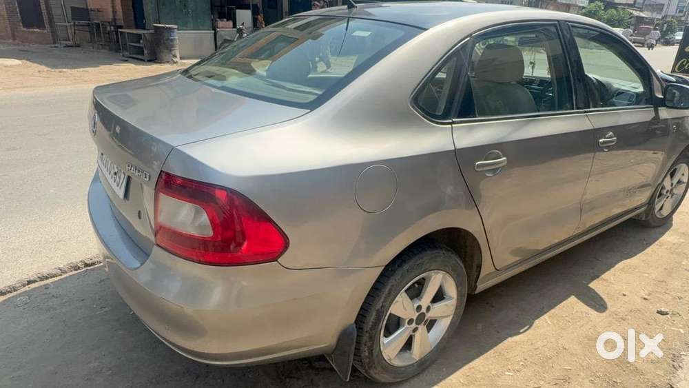 Skoda Rapid 1.6 Mpi Automatic Petrol  Well Maintained  Smooth Drive