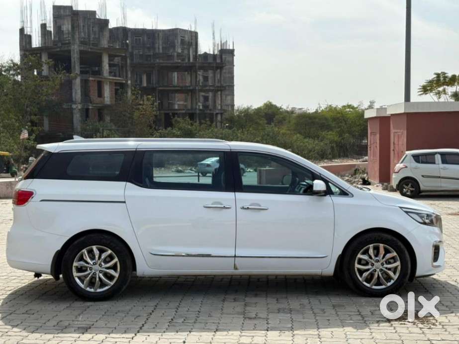 Kia Carnival Limousine Plus 7 Str, 2020, Diesel