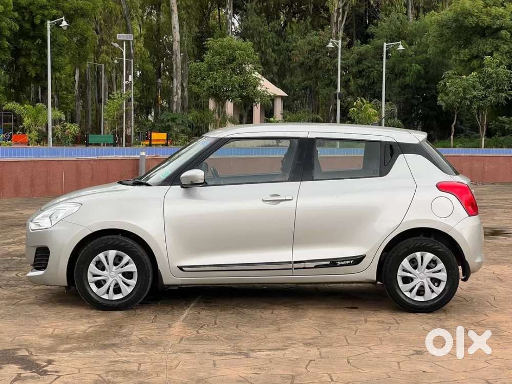 Maruti Suzuki Swift Vxi, 2021, Petrol