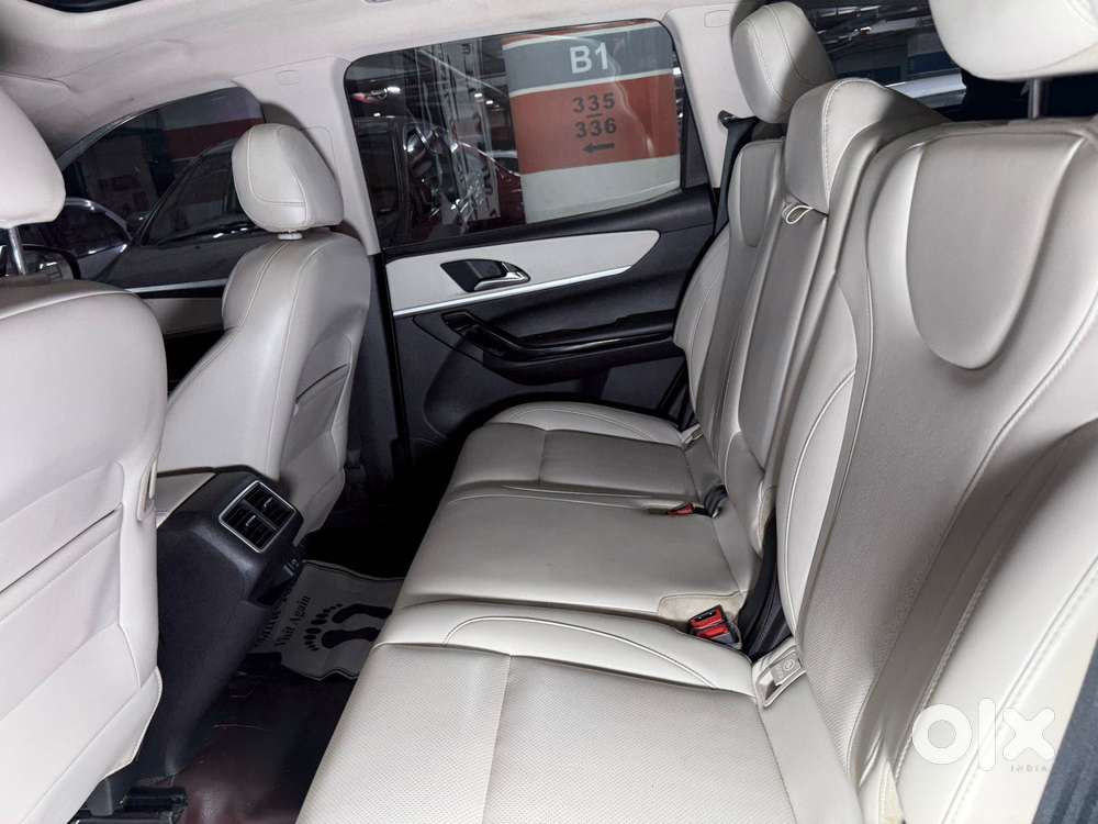 Mahindra Xuv700 2.2 Ax 7 Diesel At Str, 2023, Diesel