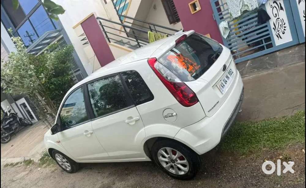 Ford Figo Petrol 2012