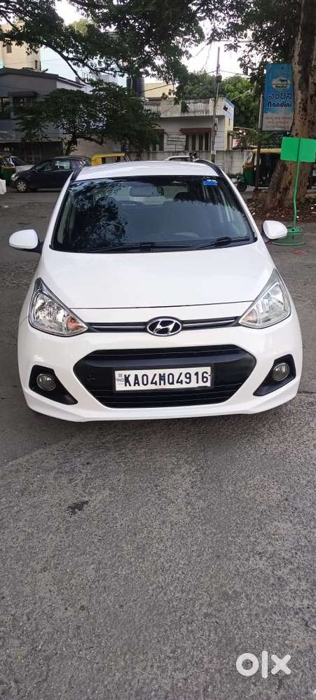 Hyundai Grand I10 1.2 Kappa Vtvt Asta (o) At, 2015, Petrol