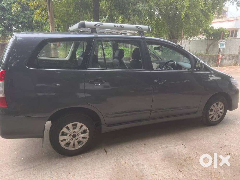 Toyota Innova 2.5 G (diesel) 8 Seater, 2015, Diesel