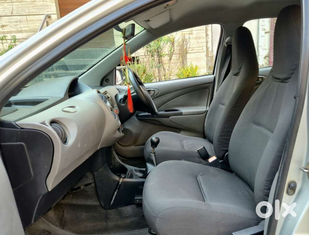 Toyota Etios, 2011, Petrol