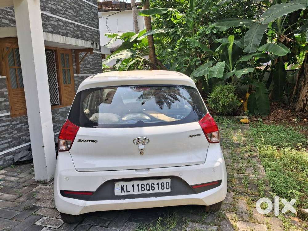 Single Driven Auto Santro In White Colour Ready For Immediate Sale