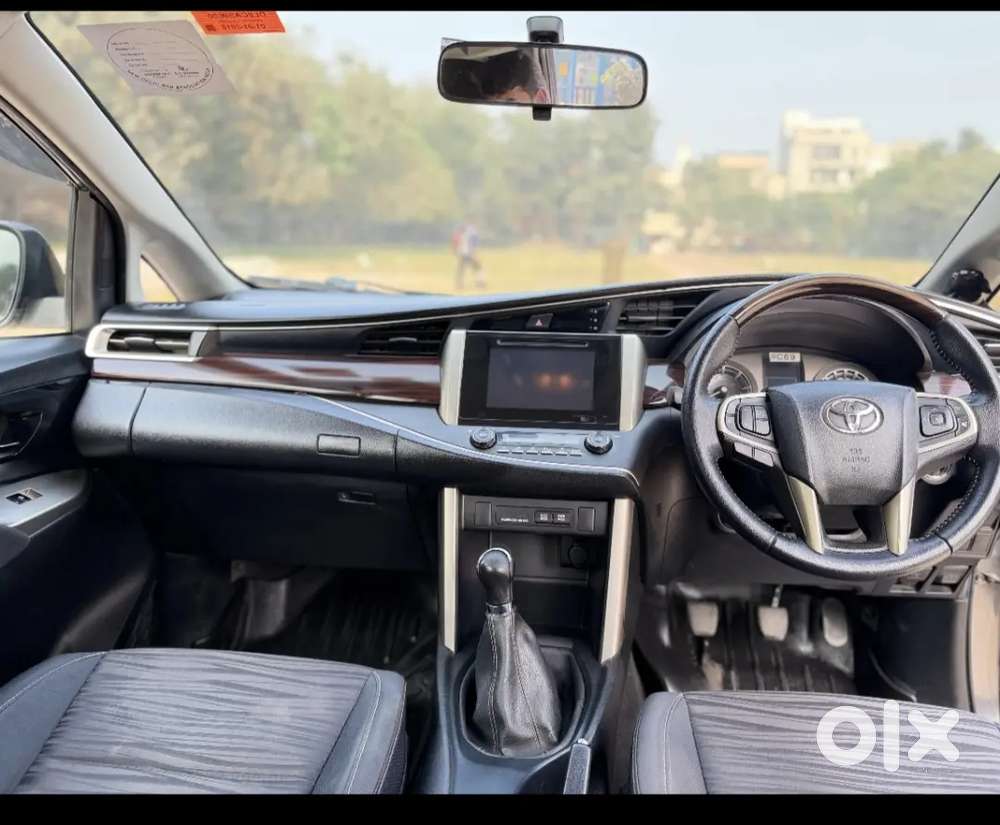 2018 Innova Crysta (neatly Maintained Full Company Service History