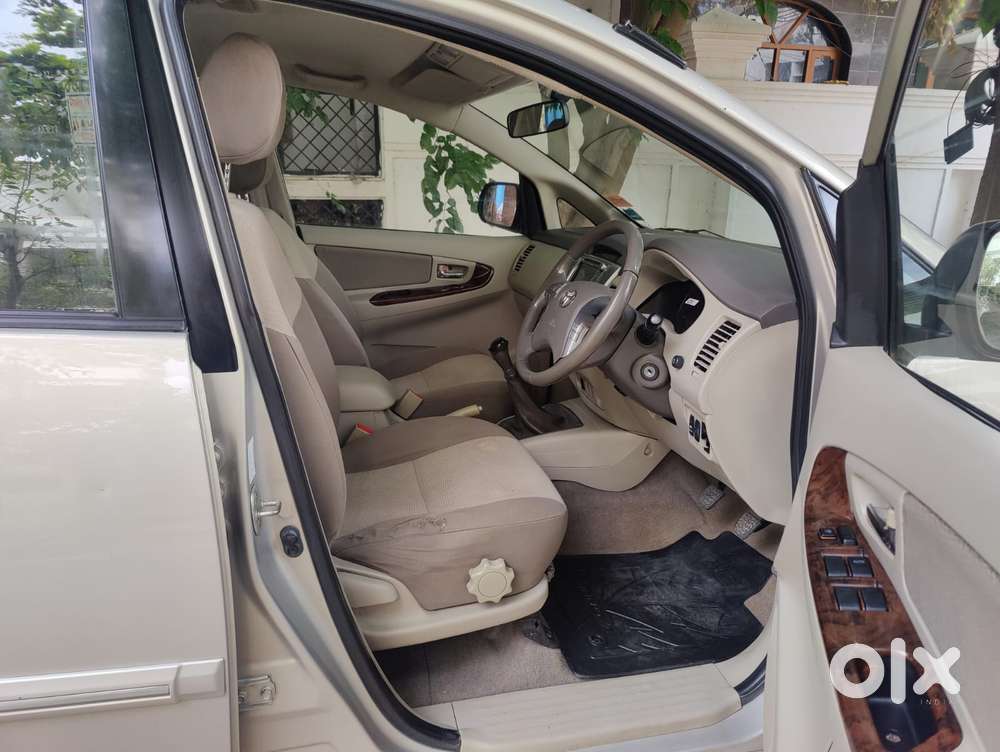 Toyota Innova 2.5 V 7 Str, 2013, Diesel