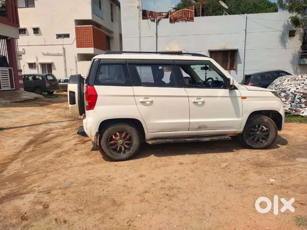 Mahindra Tuv 300 2016