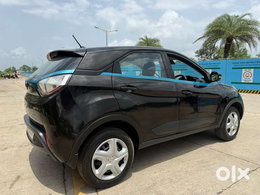 Tata Nexon 1.5 Revotorq Xm (s), 2018, Petrol