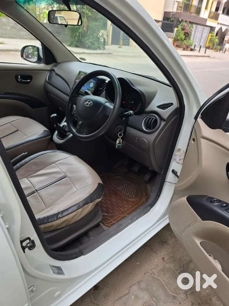 Hyundai I10 Sportz Petrol 2011